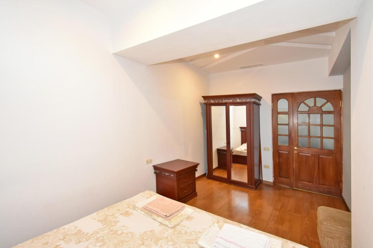 Armenak apartments N20 Yerevan Bagian luar foto