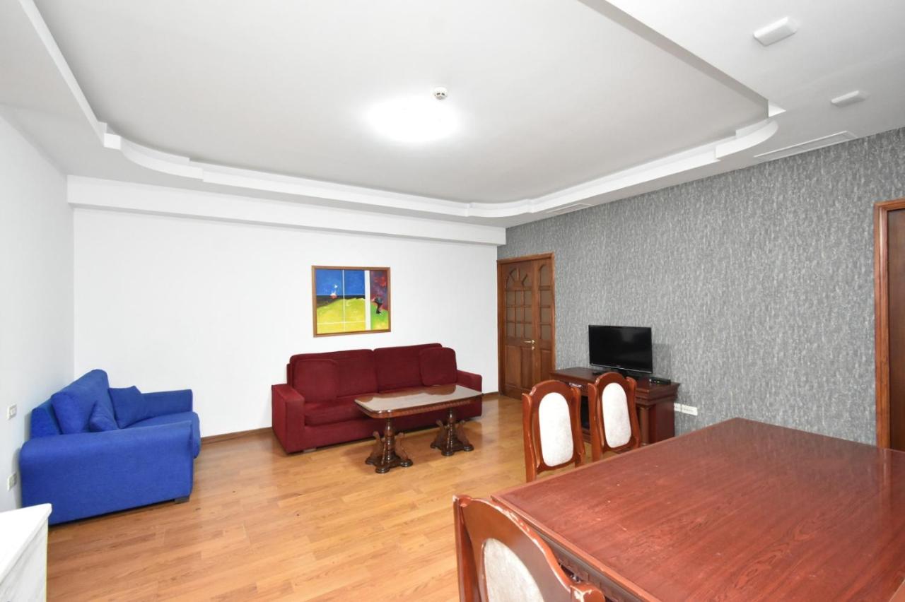 Armenak apartments N20 Yerevan Bagian luar foto